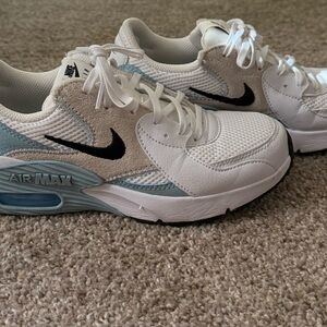 Womens Nike Air Max Excee